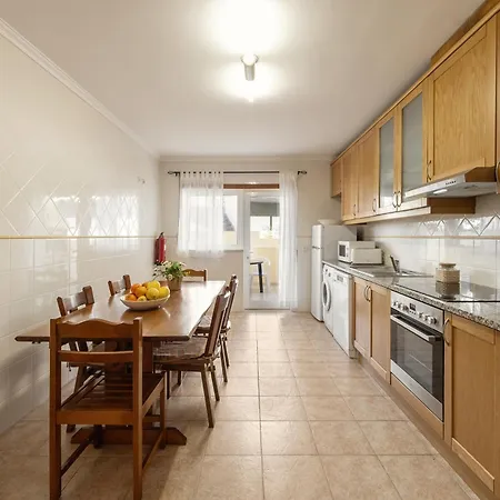 Comfort & Sea Apartment