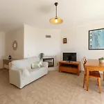 Comfort & Sea